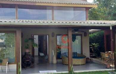 Imagem: A casa em condomínio possui 5 Dormitórios, 5 Banheiros, 5