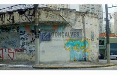 Imagem: O terreno possui 297m² de Área e está localizado em Santa