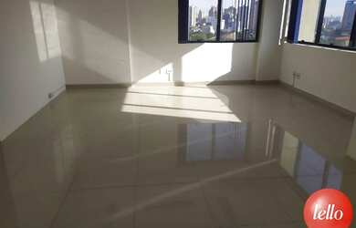 Imagem: O depósito possui 1 Vaga na garagem, 45m² de Área e está