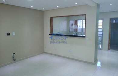 Imagem: A casa em condomínio possui 3 Dormitórios, 3 Banheiros, 2