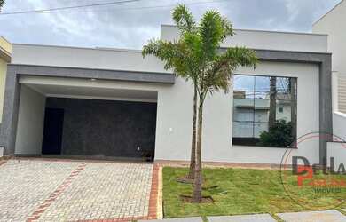 Imagem: A casa em condomínio possui 3 Dormitórios, 4 Banheiros, 4