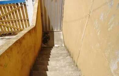 Imagem: A casa possui 2 Dormitórios, 1 Banheiro e está localizado