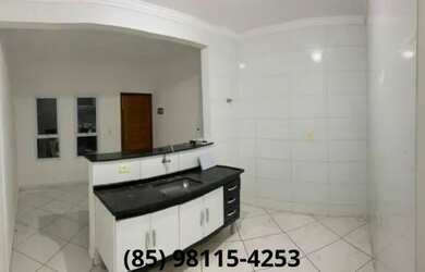 Imagem: A casa possui 2 Dormitórios, 2 Banheiros, 1 Vaga na garagem