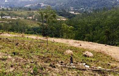 Imagem: O terreno possui 1.000m² de Área e está localizado em Centro