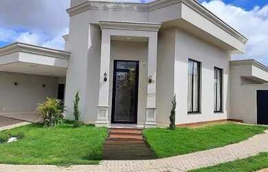 Imagem: A casa em condomínio possui 3 Dormitórios, 3 Banheiros, 4