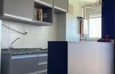 Imagem: O apartamento possui 2 Dormitórios, 1 Banheiro, 1 Vaga na garagem