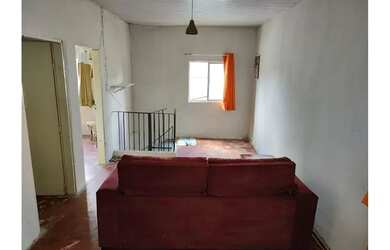 Imagem: A casa possui 2 Dormitórios, 2 Banheiros, 1 Vaga na garagem