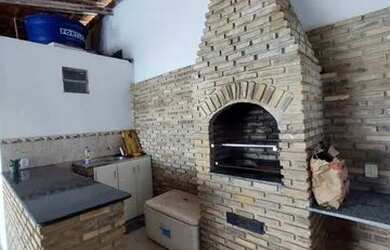 Imagem: A casa possui 4 Dormitórios, 4 Banheiros, 200m² de Área e