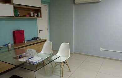 Imagem 5: Consultório médico. 38m² de Áreae2 Vagas na garagem