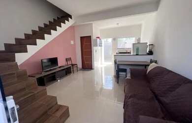 Imagem: A casa possui 2 Dormitórios, 2 Banheiros, 1 Vaga na garagem