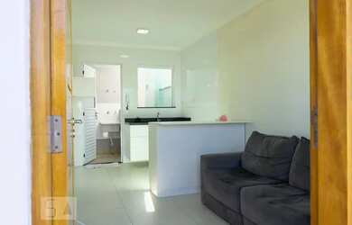 Imagem: O apartamento para alugar possui 2 Dormitórios, 1 Banheiro