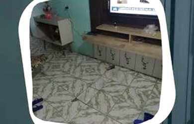 Imagem: A casa possui 2 Dormitórios, 1 Banheiro e está localizado