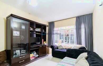 Imagem: A casa possui 2 Dormitórios, 2 Banheiros, 2 Vagas na garagem