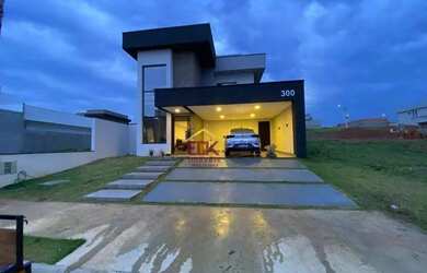 Imagem: A casa em condomínio possui 3 Dormitórios, 3 Banheiros, 2