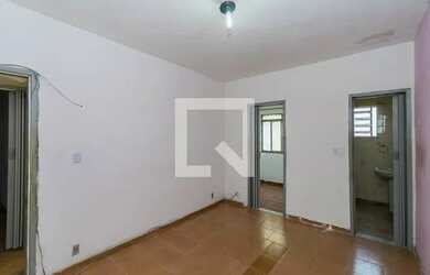 Imagem: A casa possui 3 Dormitórios, 1 Banheiro, 70m² de Área e