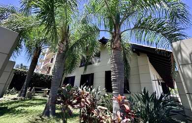 Imagem 2: Lindíssima casa alto padrão no Bairro Nossa Senhora de Lourdes, vendida de Porte