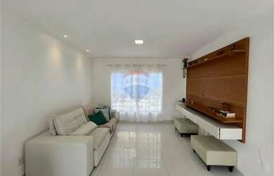 Imagem 2: Vendo casa de 2/4 com piscina no Aracui