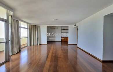 Imagem: O apartamento possui 4 Dormitórios, 3 Banheiros, 2 Vagas na