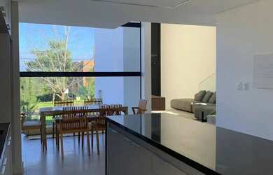 Imagem 6: Casa de Alto Padrão à Venda e para Aluguel Alphaville Litoral Norte...