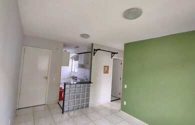 Imagem: O apartamento possui 2 Dormitórios, 1 Banheiro, 1 Vaga na garagem