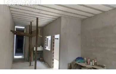 Imagem: A casa possui 3 Dormitórios, 3 Banheiros, 2 Vagas na garagem