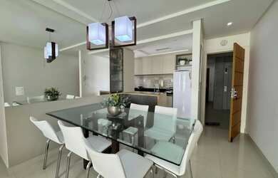 Imagem: O apartamento possui 3 Dormitórios, 1 Banheiro, 1 Vaga na garagem