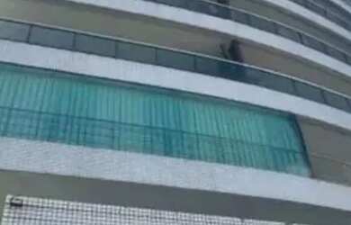 Imagem: O apartamento possui 3 Dormitórios, 4 Banheiros, 2 Vagas na