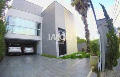 Imagem: CASA COM 4 SUÍTES NO CENTRO DE JARAGUÁ DO SUL