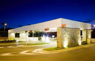 Imagem: A casa em condomínio possui 3 Dormitórios, 5 Banheiros, 4