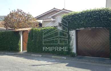 Imagem: A casa possui 5 Dormitórios, 5 Banheiros, 5 Vagas na garagem