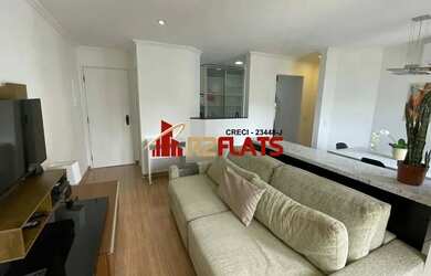 Imagem: O studio possui 2 Dormitórios, 2 Banheiros, 1 Vaga na garagem