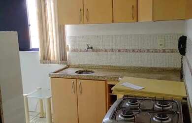 Imagem: O apartamento possui 1 Dormitório, 1 Banheiro, 1 Vaga na garagem