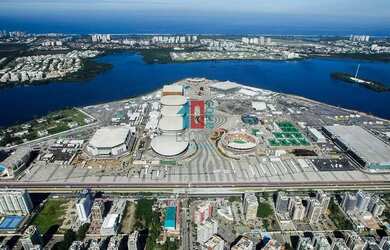 Imagem: O terreno possui 711m² de Área e está localizado em Barra