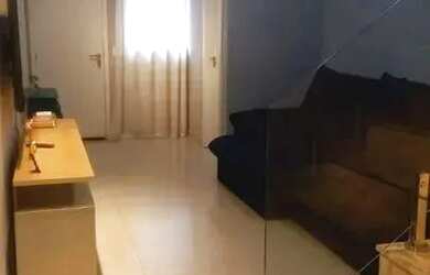 Imagem: A casa possui 3 Dormitórios, 3 Banheiros, 2 Vagas na garagem