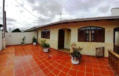 Imagem: A chácara possui 300m² de Área e está localizado em Cajuru