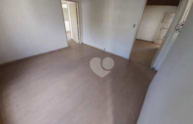 Imagem 16: Lopes Enjoy Vende Prédio com 6 vagas, 275 m² por R$ 990.000 - São Cristóvão...