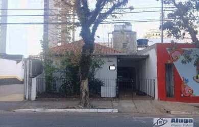 Imagem: A casa possui 2 Dormitórios, 2 Banheiros, 2 Vagas na garagem