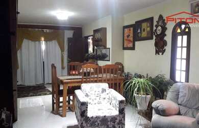 Imagem: A casa possui 3 Dormitórios, 3 Banheiros, 2 Vagas na garagem