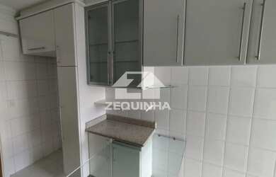 Imagem 4: Residencial - Bela Vista. Piscina, Varanda, Guarda roupae162m² de Área