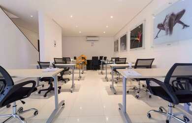 Imagem: O depósito possui 28m² de Área e está localizado em Jardim