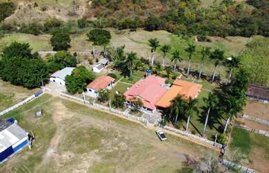 Imagem: A fazenda possui 695000m² de Área e está localizado em Buritis