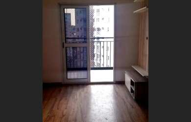 Imagem: O apartamento possui 3 Dormitórios, 1 Banheiro, 1 Vaga na garagem