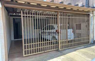 Imagem: A casa possui 3 Dormitórios, 2 Banheiros, 2 Vagas na garagem