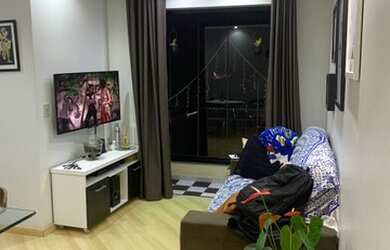 Imagem: O apartamento possui 2 Dormitórios, 1 Banheiro, 1 Vaga na garagem