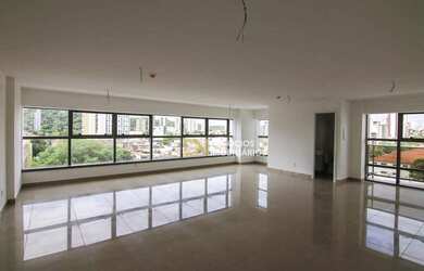 Imagem: O depósito possui 2 Vagas na garagem, 69m² de Área e está