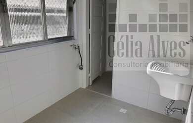 Imagem 9: Reformado, 3 dormitorios, garagem demarcada no Gonzaga - Santos - SP