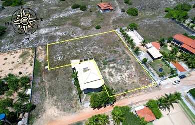 Imagem: O terreno possui 2700m² de Área e está localizado em Ceará-Mirim