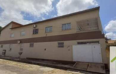 Imagem: A casa possui 4 Dormitórios, 4 Banheiros, 2 Vagas na garagem