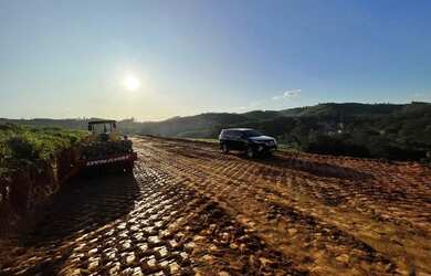 Imagem 4: FX-Seu lote está aqui em Nazaré Paulista. 9HG9