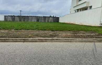 Imagem: O terreno possui 408m² de Área e está localizado em Jardim